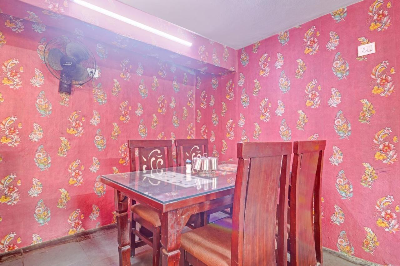Oyo Flagship 81051 Sri Sai Manikanta Hotell Hyderabad Exteriör bild