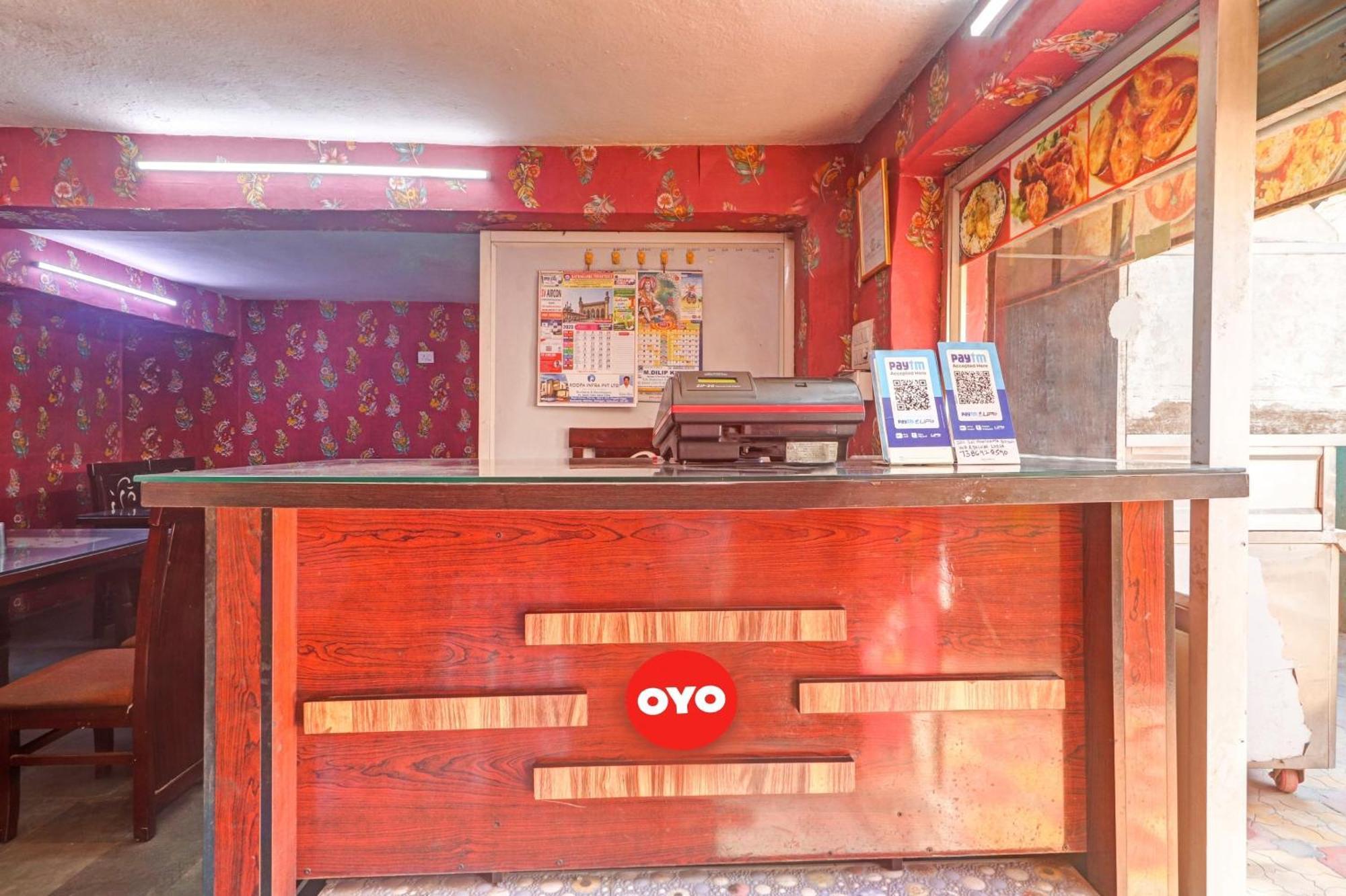Oyo Flagship 81051 Sri Sai Manikanta Hotell Hyderabad Exteriör bild